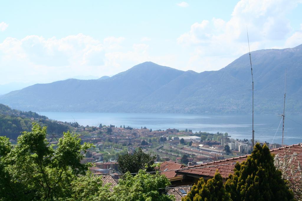 Villa Dei Fiori Luino Bilik gambar